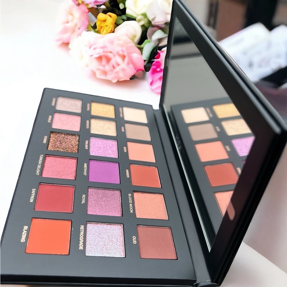 HUDA Desert Dusk Palette - Picture 15 of 16